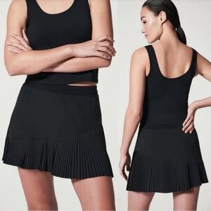 SPANX, Women's XS/XCH/TP Black Pleated Skort, NWT